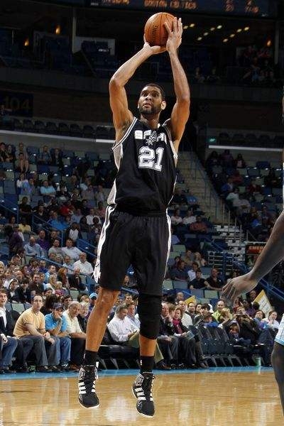 篮球CBA球队启用新训练馆，设备全面升级（CBA球队启用全新训练馆，设施全面焕新）